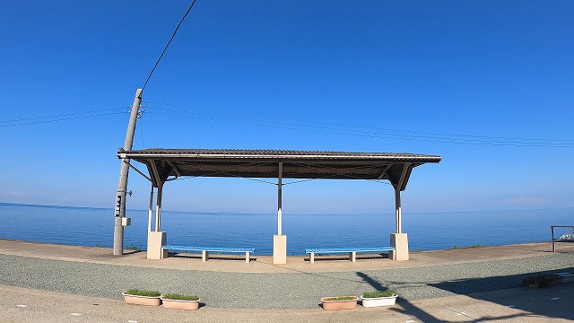 愛媛の下灘駅